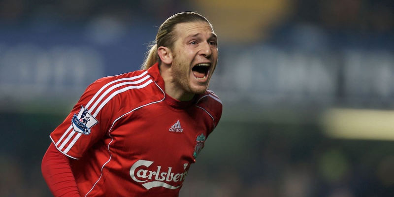 Andriy Voronin: The Untold Story of a Football Maverick